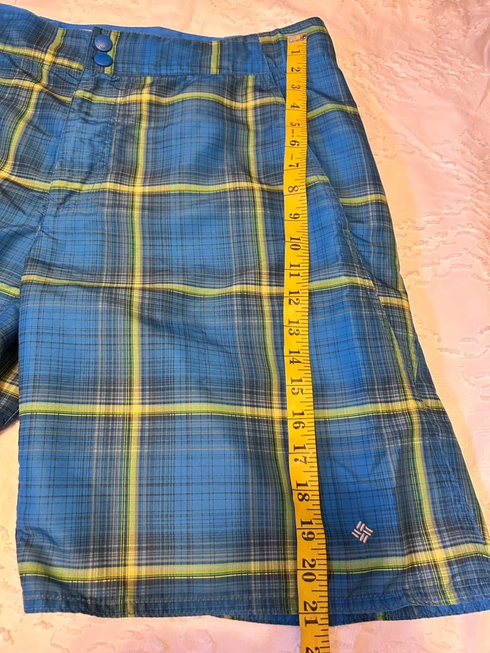 Columbia Blue Green Gray Plaid Omni Shade Sun Protection Hybrid Shorts